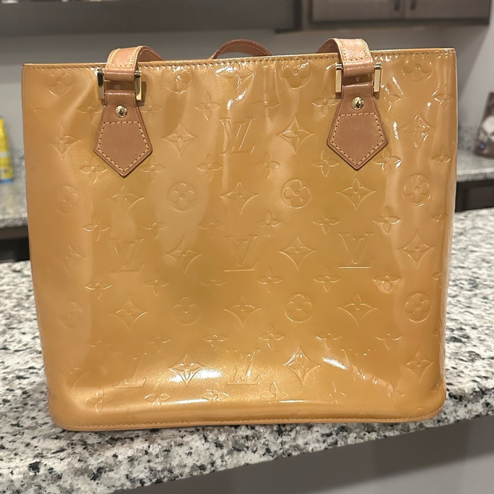 Louis Vuitton Vernis Houston Yellow Bag